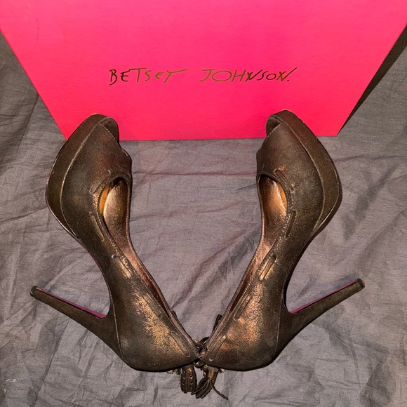Vintage Betsey Johnson peep toe pumps - Picture 7 of 11